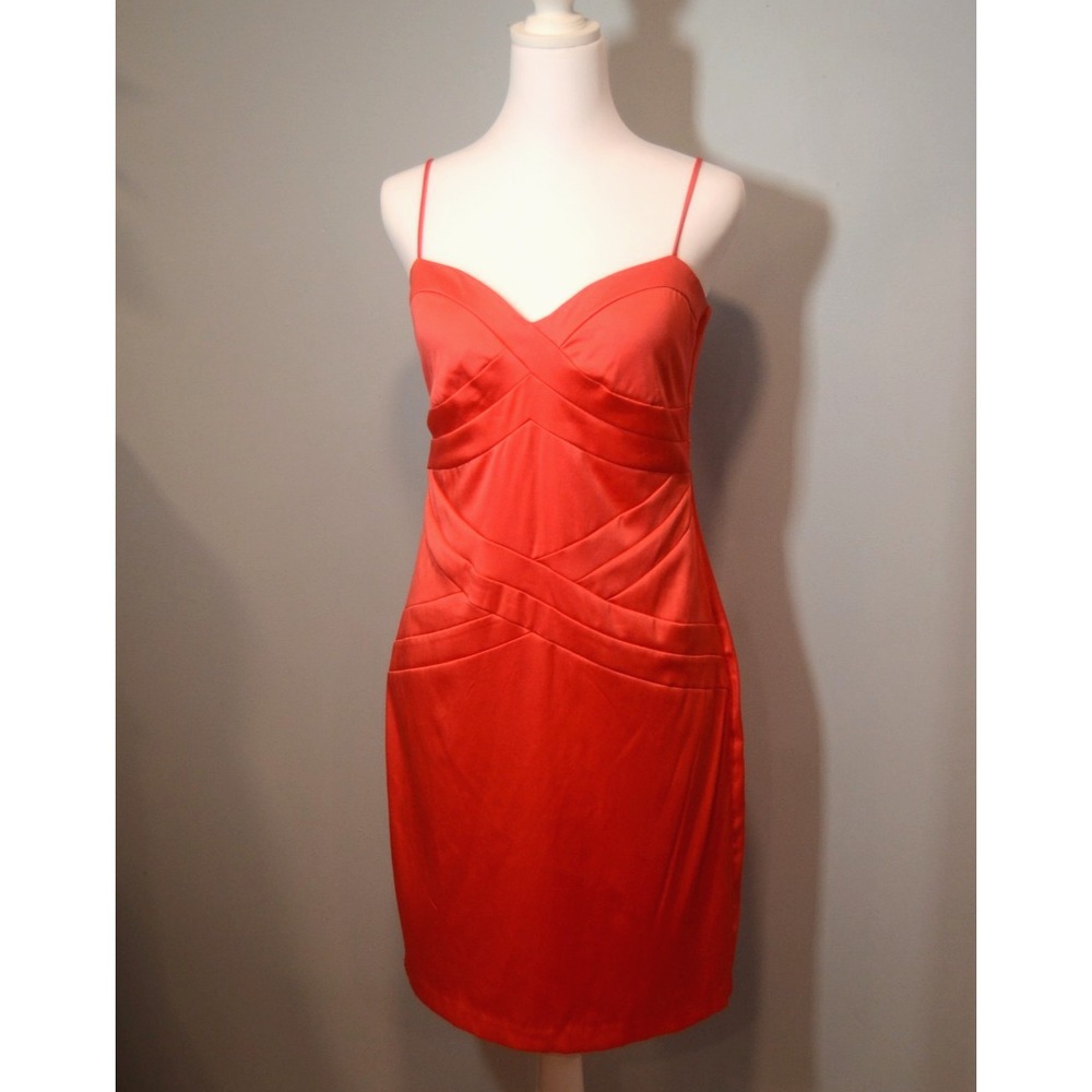Bisou Bisou Size 8 Lined Coral Short Special Occasion Dress Crossing Fabric HOCO